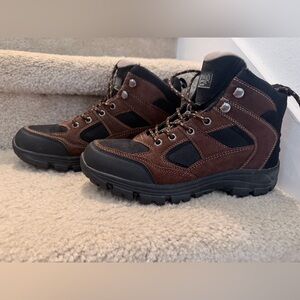 Red Head Everest III Outdoor Hiking Boots Size 9M-Brown/Black winter